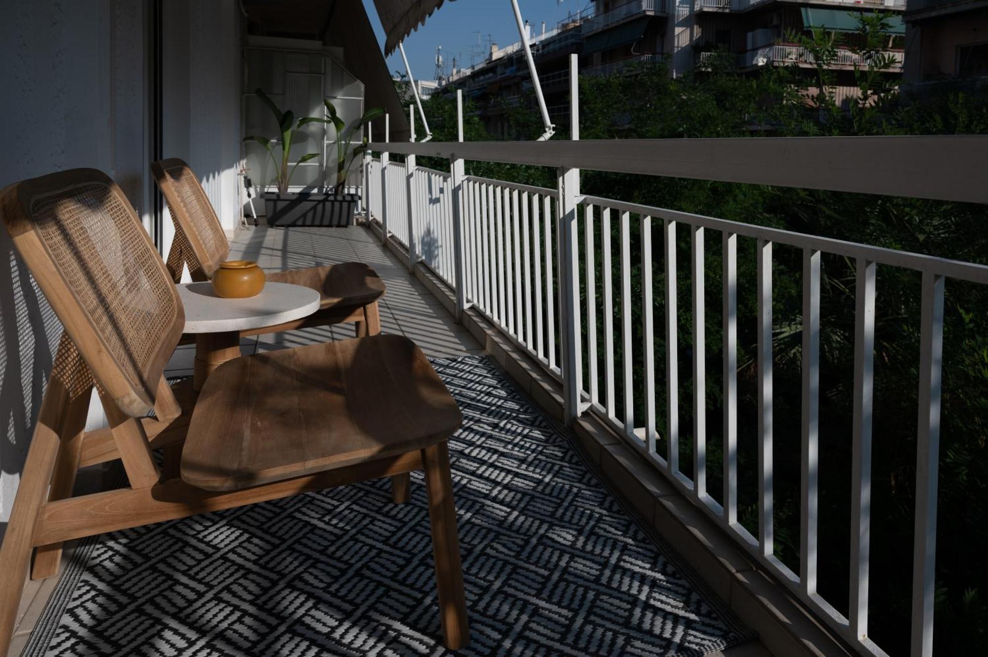 Athens' Gem: Fun, Sun & Your Koukaki Run! Bagian luar foto